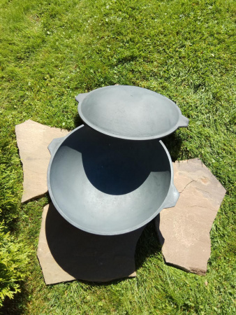 Казан чугунный Легмаш 8 литров с чугунной крышкой САДЖ - сковородой